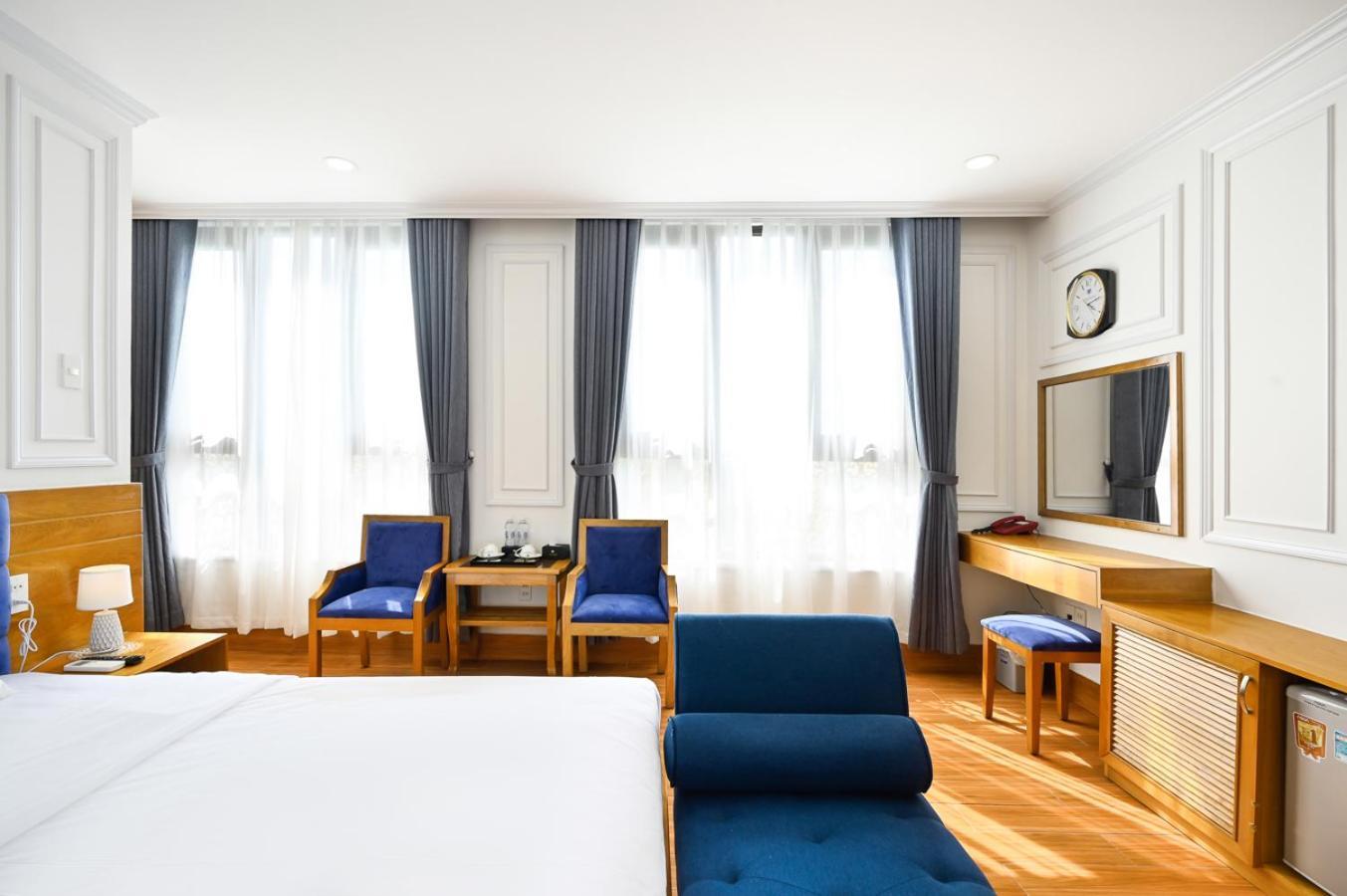 Vivian Airport Hotel Saigon Ho Chi Minh City Bagian luar foto