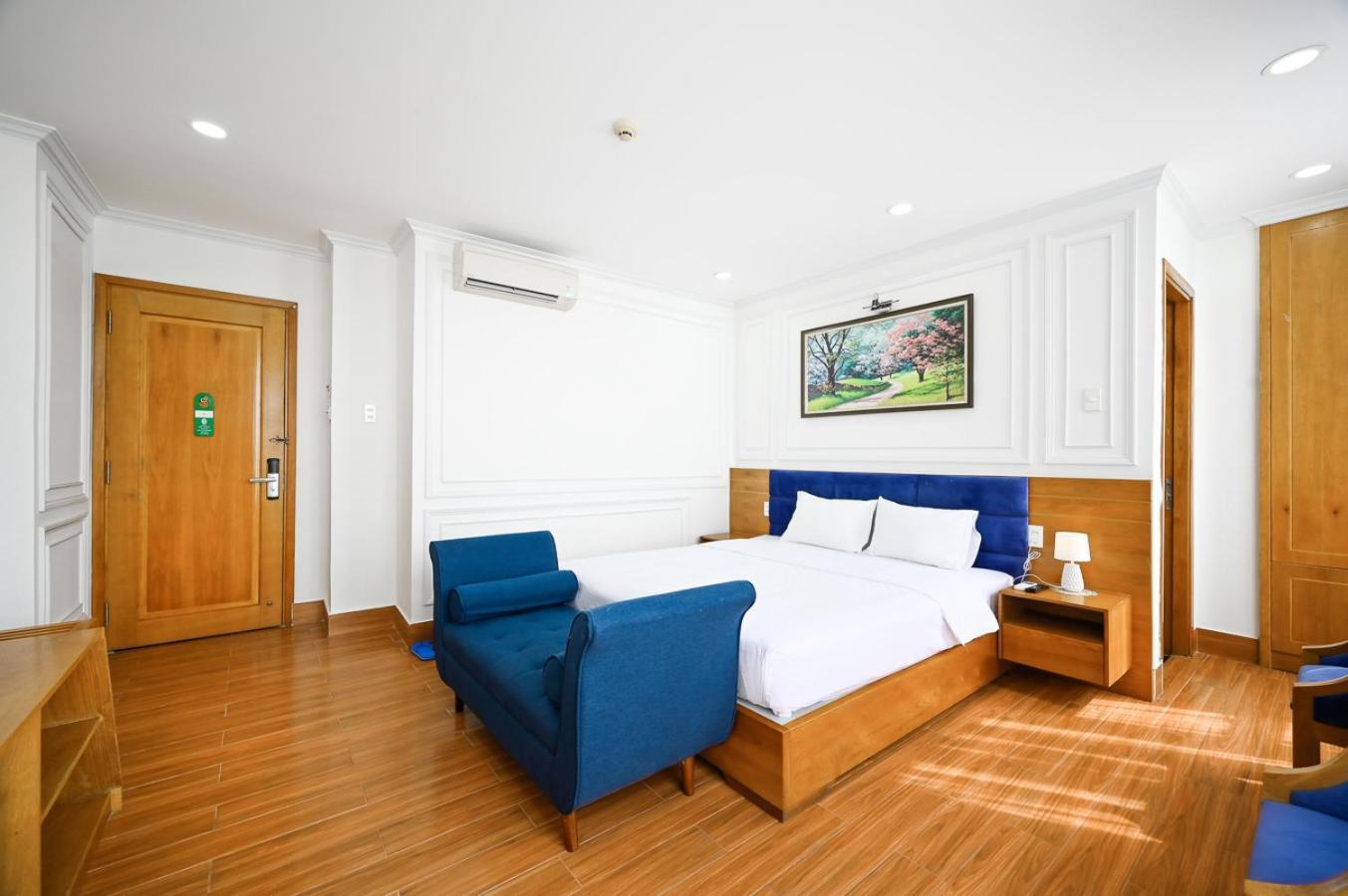 Vivian Airport Hotel Saigon Ho Chi Minh City Bagian luar foto