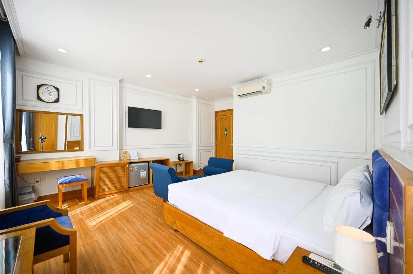 Vivian Airport Hotel Saigon Ho Chi Minh City Bagian luar foto