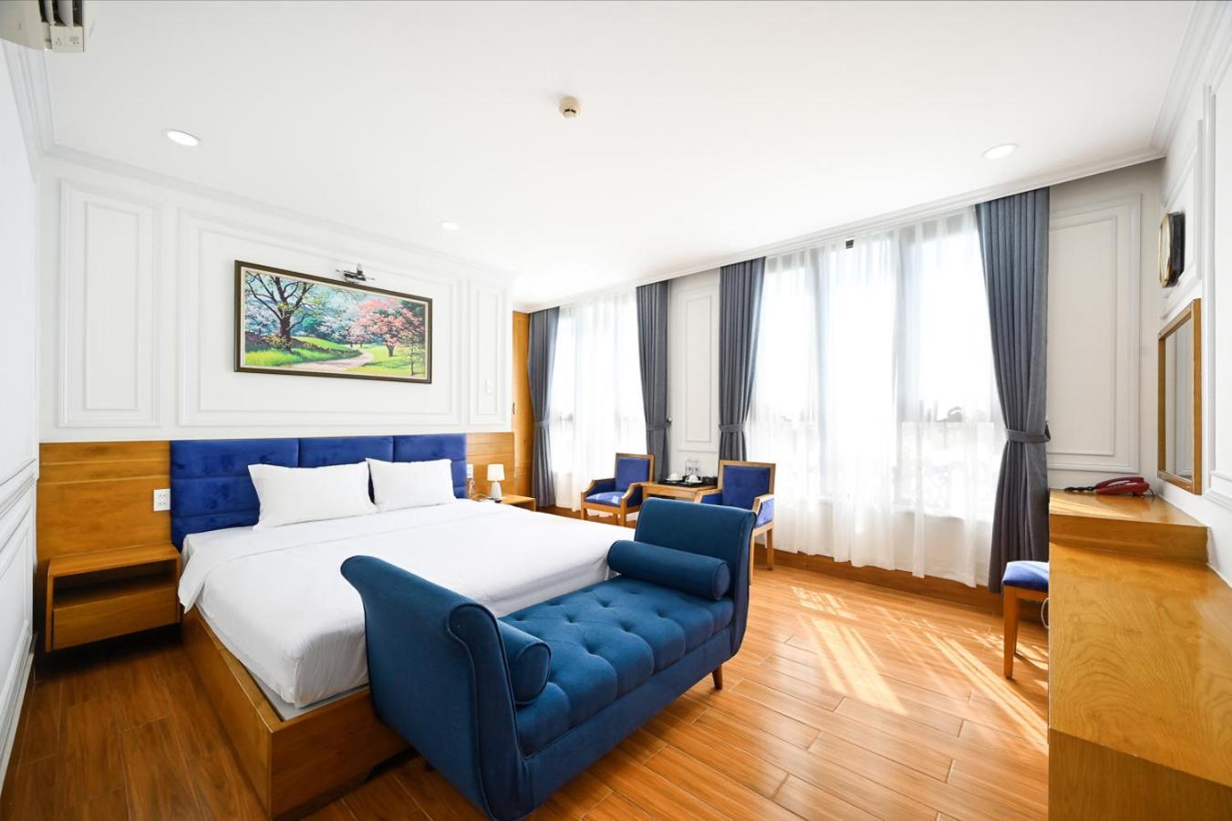 Vivian Airport Hotel Saigon Ho Chi Minh City Bagian luar foto