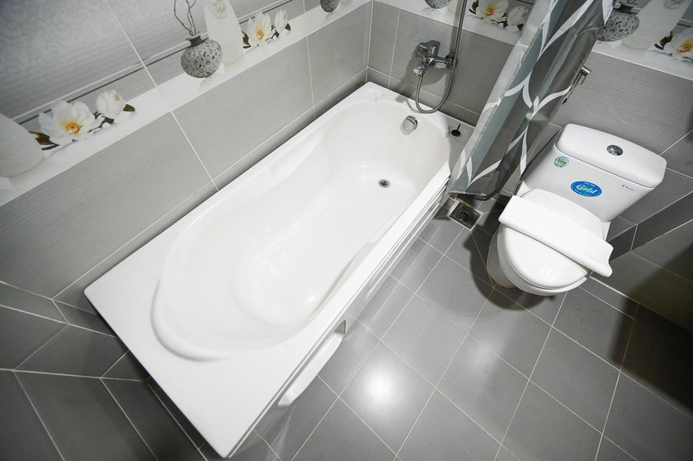 Vivian Airport Hotel Saigon Ho Chi Minh City Bagian luar foto