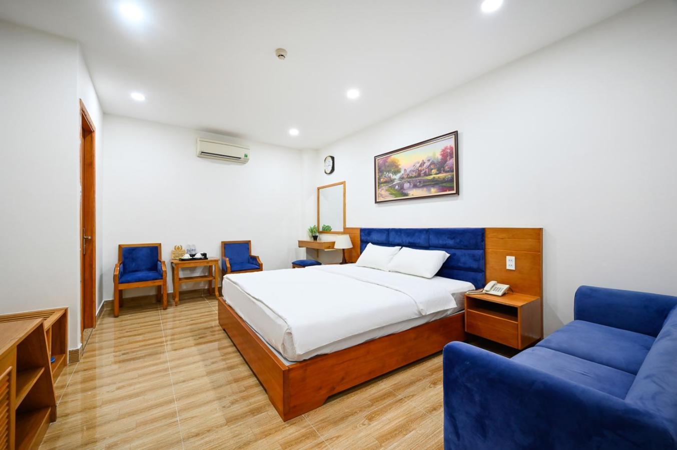 Vivian Airport Hotel Saigon Ho Chi Minh City Bagian luar foto