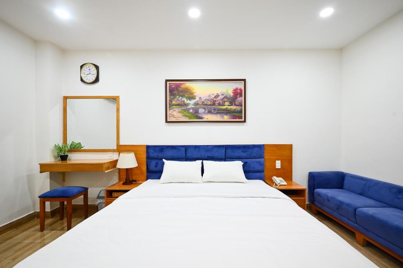 Vivian Airport Hotel Saigon Ho Chi Minh City Bagian luar foto