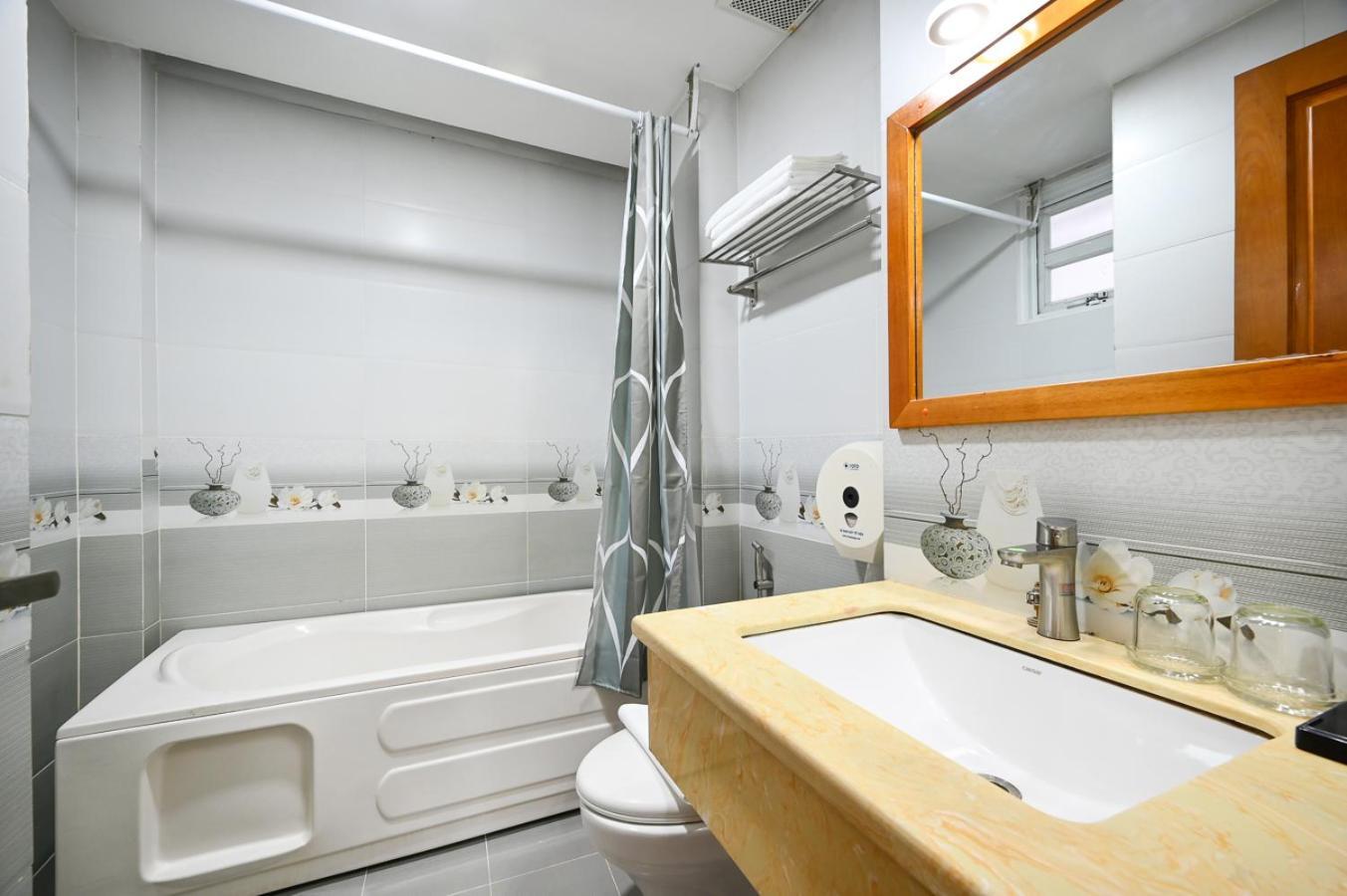 Vivian Airport Hotel Saigon Ho Chi Minh City Bagian luar foto