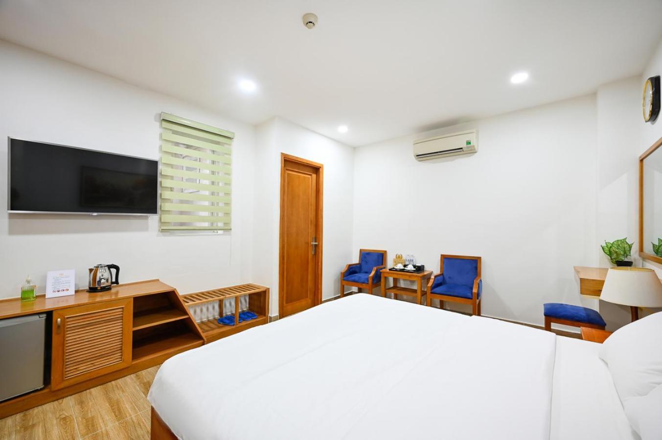 Vivian Airport Hotel Saigon Ho Chi Minh City Bagian luar foto