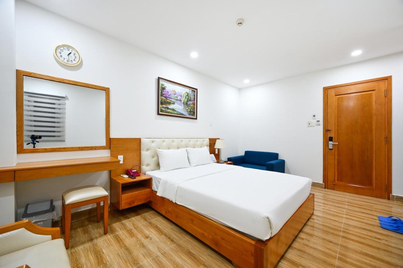 Vivian Airport Hotel Saigon Ho Chi Minh City Bagian luar foto